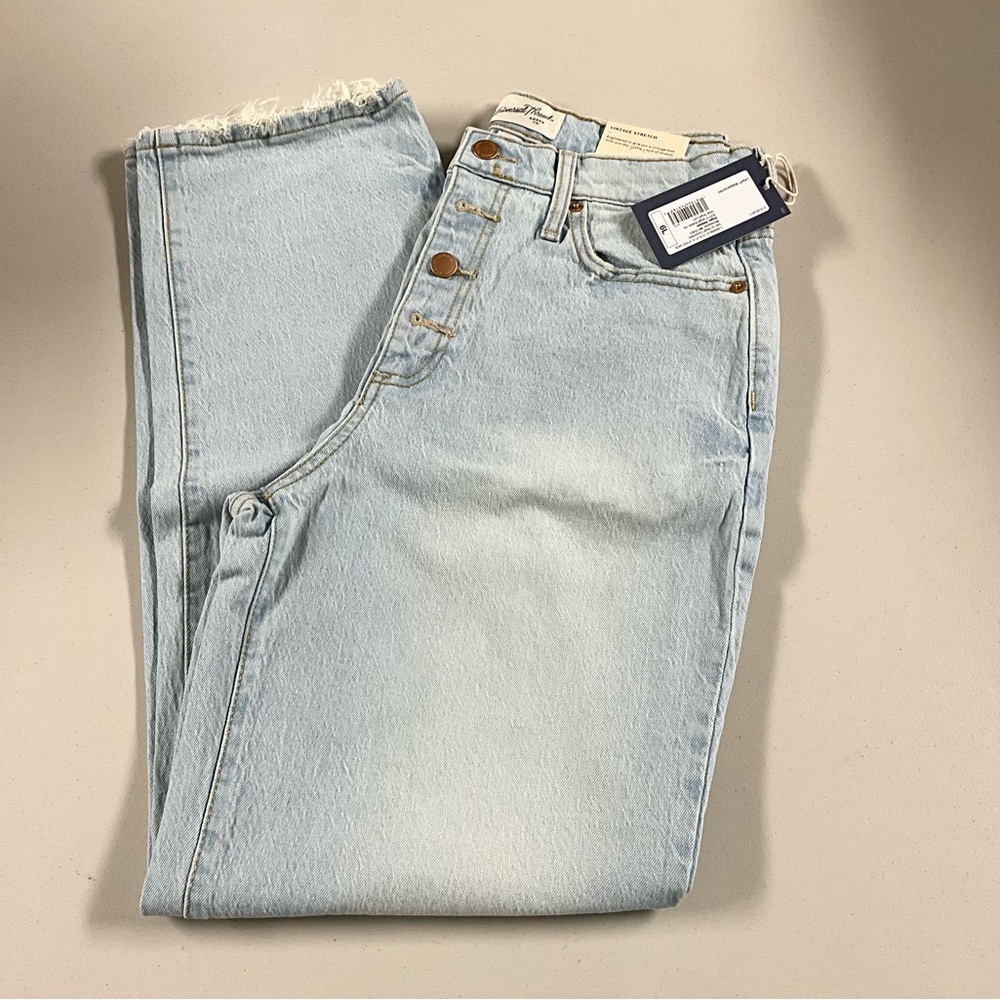Universal Thread Light Blue Denim Jeans Distressed - Picture 3 of 16